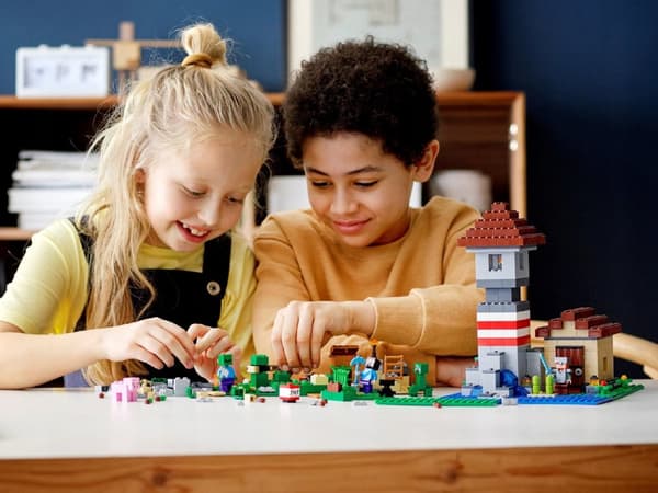 LEGO MINECRAFT 21161 KREATIVT VÆRKSTED 3.0 SLOT