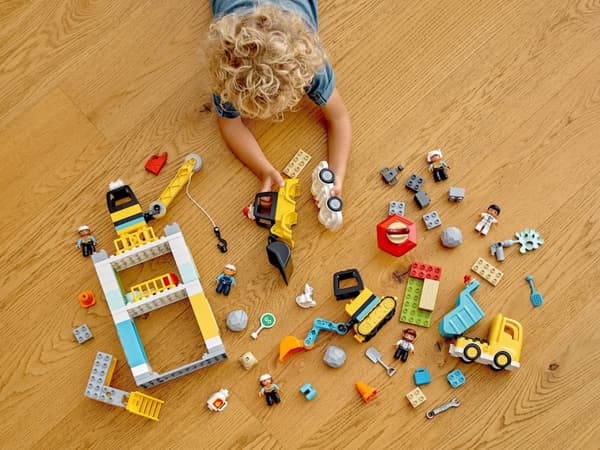 LEGO DUPLO 10933 RAKENNUSNOSTURI DUPLA-AUTO KAIVINKONE uusi