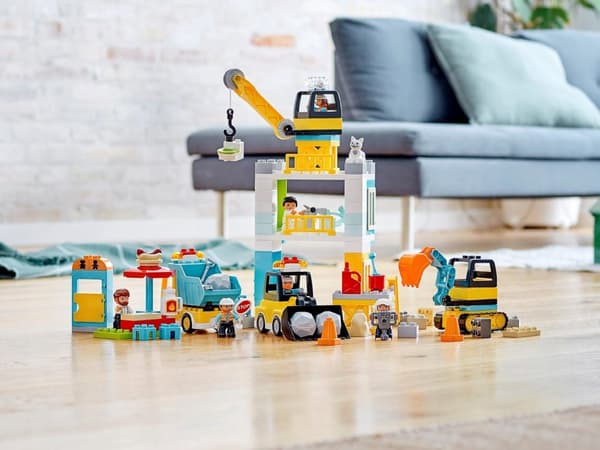 LEGO DUPLO 10933 RAKENNUSNOSTURI DUPLA-AUTO KAIVINKONE uusi