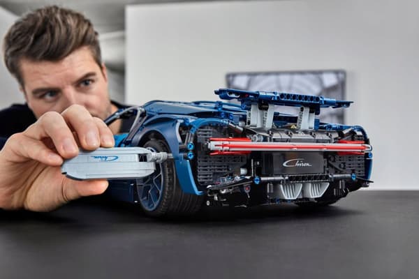 LEGO TECHNIC 42083 BUGATTI CHIRON -myymälä Varsova!