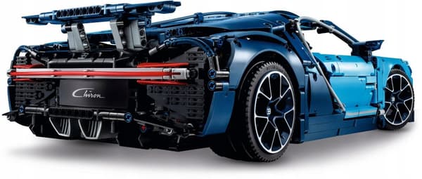 LEGO TECHNIC 42083 BUGATTI CHIRON -myymälä Varsova!
