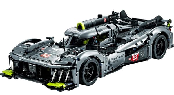 LEGO Technic PEUGEOT 9X8 24H Le Mans Hybrid 42156