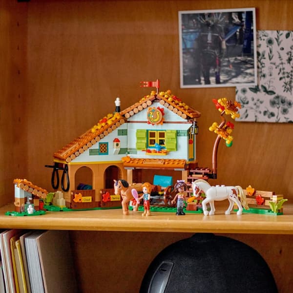 LEGO Friends 41745 Efterårsstald Hestehus