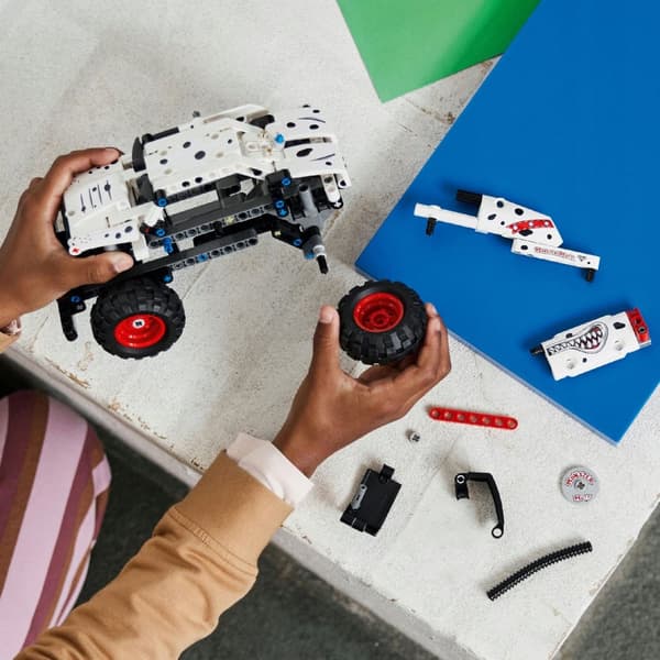 LEGO Technic Monster Jam Dragen 42150 Lastbil