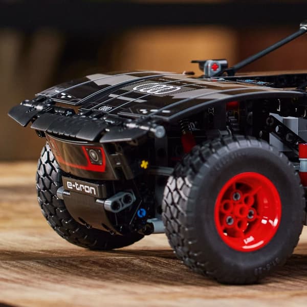 LEGO Technic 42160 Audi RS Q e-tron fjernbetjening