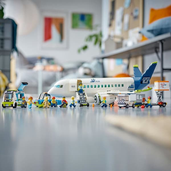 LEGO City 60367 Passagerfly