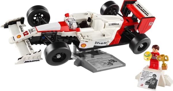 LEGO ICONS 10330 McLaren MP4/4 och Ayrton Senna