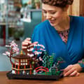 Miniatyrbild 7 av 7: LEGO Icons 10315 Mysig trädgård