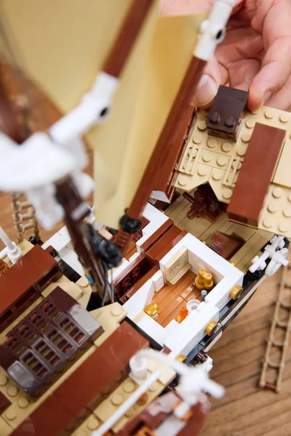 LEGO ICONS 10335 Uthållighet