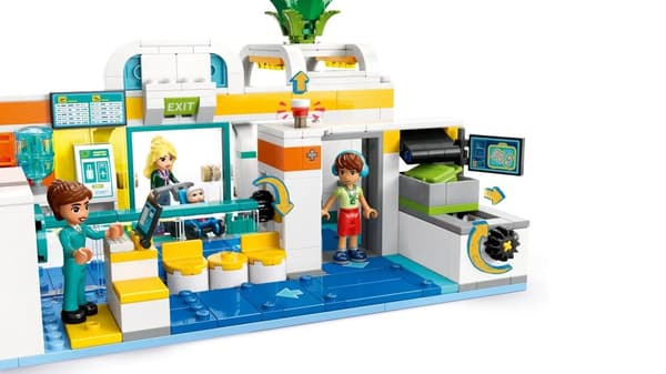 LEGO FRIENDS 42656 Heartlake City Lufthavn og Flyvemaskine