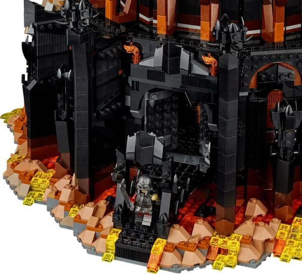LEGO ICONS 10333 Sagan om ringen: Barad major