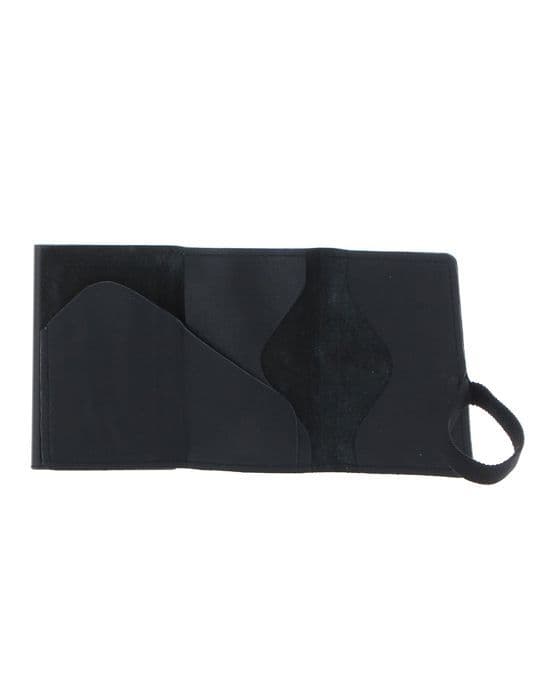 TRU VIRTU Plånbok för män i svart - Click &amp; Slide Strap Cross Wallet Nappa Black Black / Black 114346