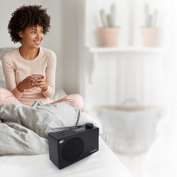 METRONIC 477231 - DAB+ och FM RDS digital bärbar radio - Intuitivt gränssnitt - Integrerat batteri, 7 timmars batteritid - Väckarklockafunktioner