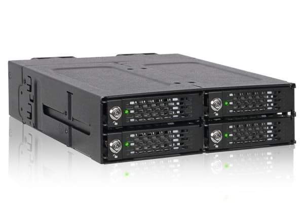 IcyDock 4x M.2 NVMe - 4x MiniSAS HD 1x 5.25 bay mob racissa