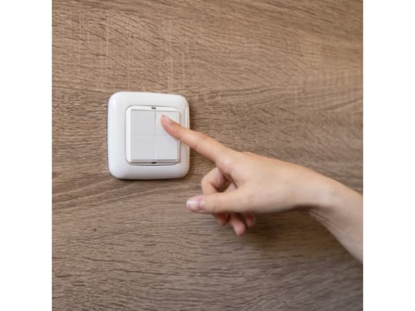 Shelly BLU Wall Switch 4, Knapper, Elfenben, Plast, Bluetooth Low Energy (BLE), 2400 - 2483.5 MHz, 10 m