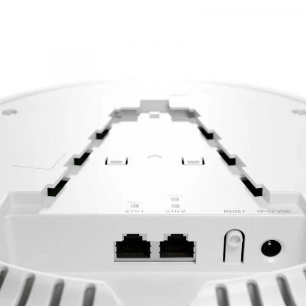 Märke mikrotik Modell cAPGi-5HaxD2HaxD Egenskaper -Arkitektur: ARM 64 bitar - Processor: IPQ-6010 - Antal kärnor av