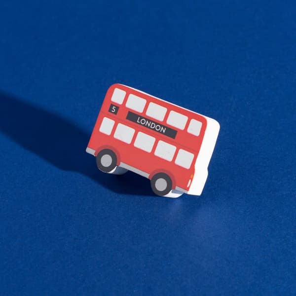 RÖD BUSS - Möbelknopp i trä Sass & Belle