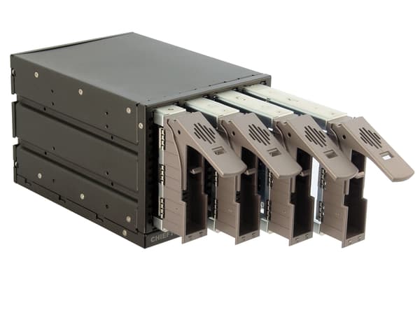 CHIEFTEC interní box do 5,25" pro 4x SAS/SATA HDD, černý, Hot-Swap, ALU