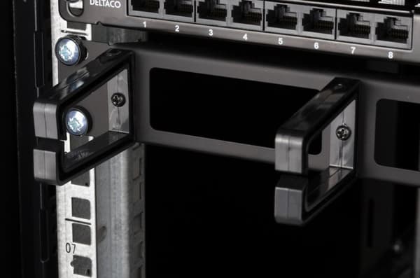 19" Cable panel, 1U, 5 brackets, cable management, black