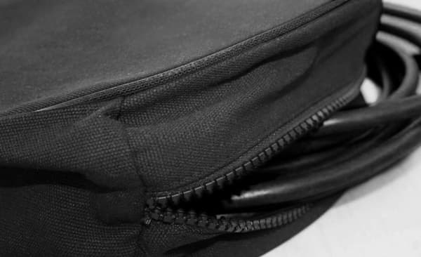 E-Charge storage case, nylon, zipper, black