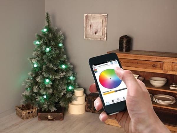 Light Creations Colourlight - 8 m - 16 RGB-lampor - svart tråd - 12 V