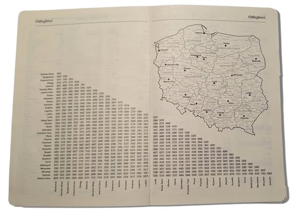 Burgundy A5 daglig kalender med udskiftelig indsats og Cambridge magnetlås