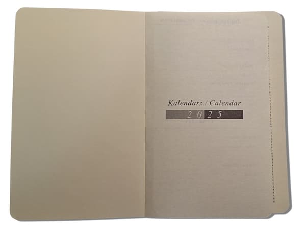 Sort A6 daglig kalender med udskiftelig 38B indsats