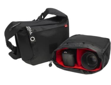 Golla Camera Bag M TREVOR G1366 - Axelremsväska för digitalkamera med objektiv - nylon - svart