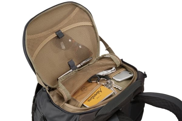 Thule Landmark - Ryggsäck - 60 liters capacity - 600D polyester, 420 D dobbypolyester - mörk skog