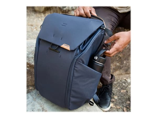 Peak Design Everyday, Reppu, Mikä tahansa tuotemerkki, Olkahihna, Notebook-lokero, Laivasto