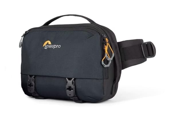 Lowepro Trekker Lite SLX 120 - Bärväska vikbart fodral storlek S för kamera - 300D recycled polyester ripstop, 600D polyester solution dyed - svart -