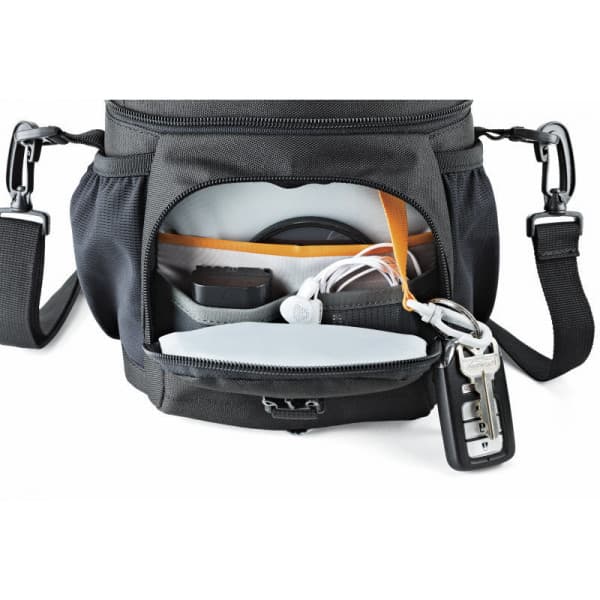 Lowepro Nova 140 AW II, svart