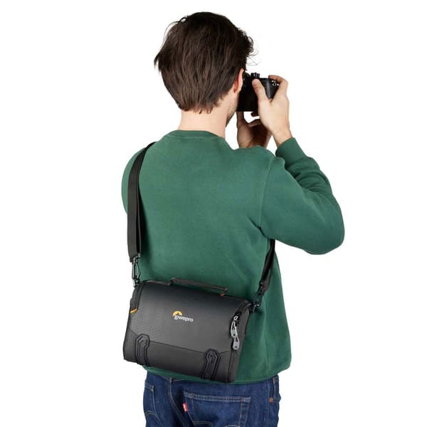Lowepro Kameraetui Adventura Sh 140lll