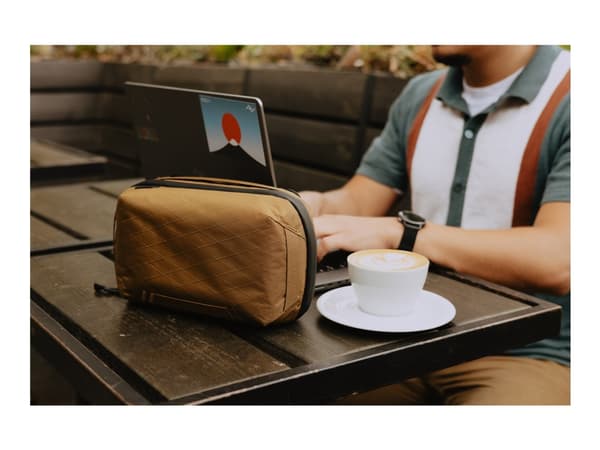 Wkład Travel Line Peak Design Tech Pouch Coyote v2 -