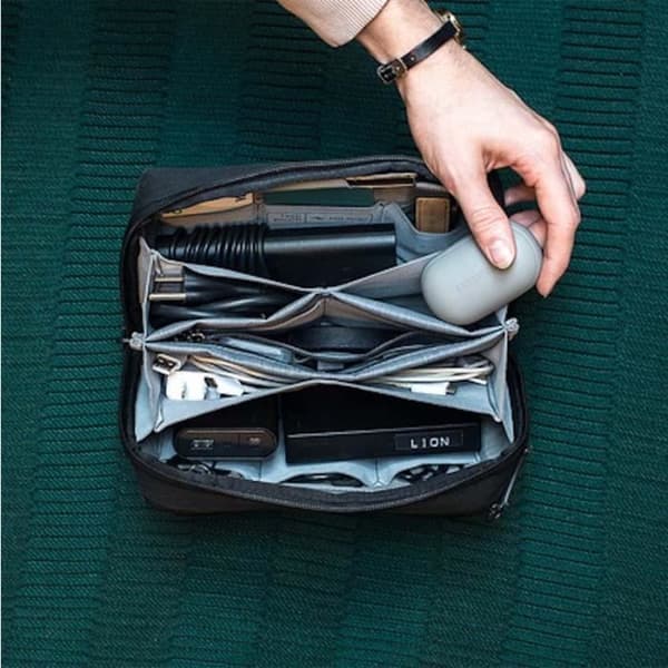 Förvaringsväska - Peak Design - Tech Pouch - Grön - Origamifickor - Långdraget