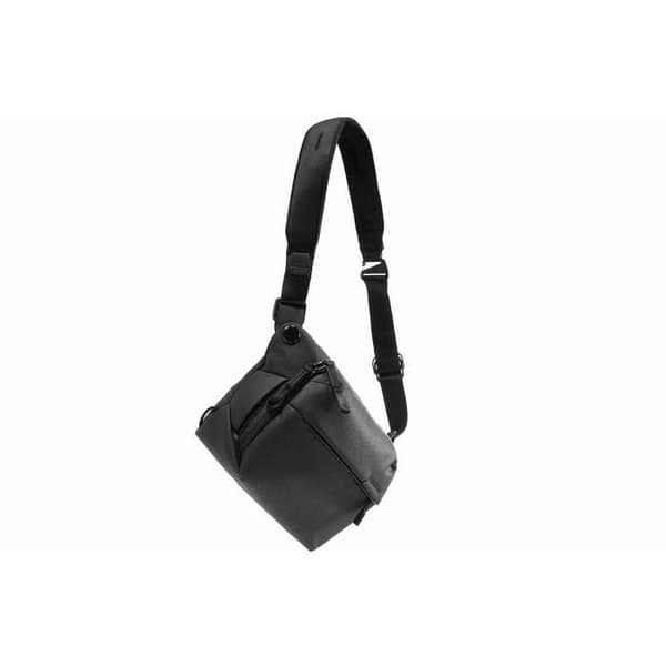 Axelväska - Peak Design - Everyday Sling 6L v2 - Svart - Fack för linser - Vattentålig
