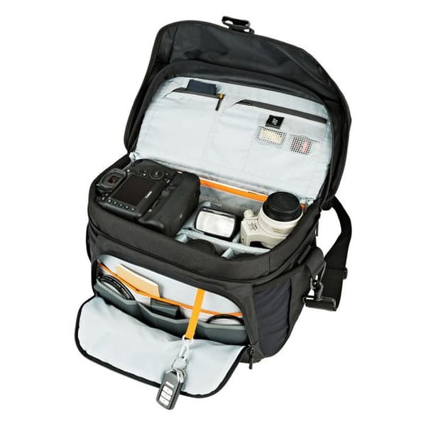 Axelväska - Lowepro - Nova 200 AW II - Svart - 1-2 spegelreflexkameror - 3-5 objektiv