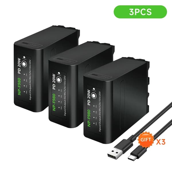 Akku laturilla, suuri kapasiteetti 10800mAh, nopea latauskyky,3 kpl