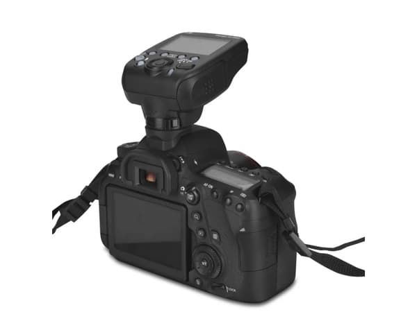 Yongnuo radiolaukaisin YN-560-TXII Canon E-TTL:lle