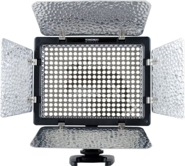 Yongnuo LED-valaisin YN-300III 3200K-5500K