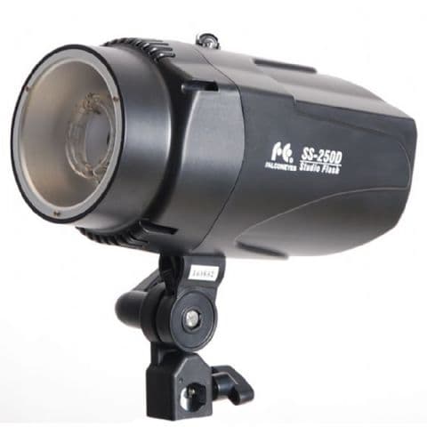 Falcon Eyes Studio Flash Set SSK-2250D