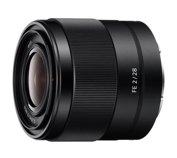 Sony SEL28F20 - Vidvinkelobjektiv - 28 mm - f/2.0 FE - Sony E-mount - för Cinema Line; a VLOGCAM; a1; a1 II; a6700; a7 IV; a7C; a7C II; a7CR; a7R V;