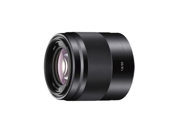 Sony SEL50F18 - Objektiv - 50 mm - f/1.8 - Sony E-mount - for Cinema Line; a VLOGCAM; a1; a1 II; a6700; a7 IV; a7C; a7C II; a7CR; a7R V; a7s III; a9