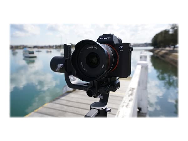 Samyang AF - Vidvinkelobjektiv - 18 mm - f/2.8 FE - Sony E-mount - for Sony Cinema Line; a VLOGCAM; a1; a1 II; a6700; a7 IV; a7C; a7C II; a7CR; a7R V