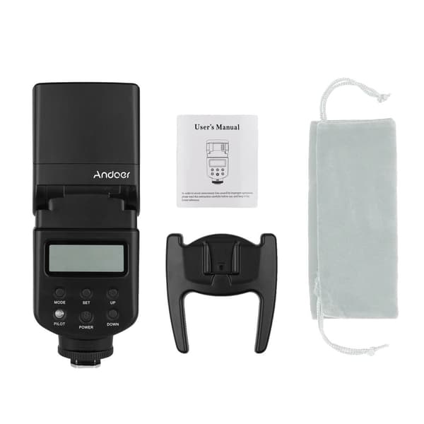 Salama Speedlite, Säädettävät Kulmat, 3 AA Pariston Teho,musta