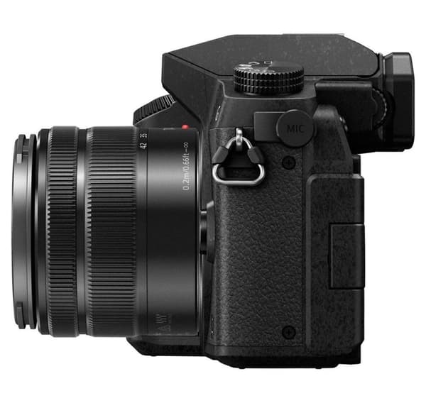 Panasonic Lumix DMC-G7 + 14-42mm Kit, svart