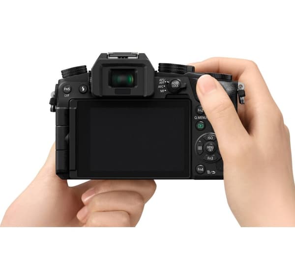 Panasonic Lumix DMC-G7 + 14-42mm Kit, svart