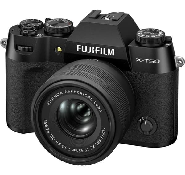Fujifilm X-T50 + 15-45mm, sort