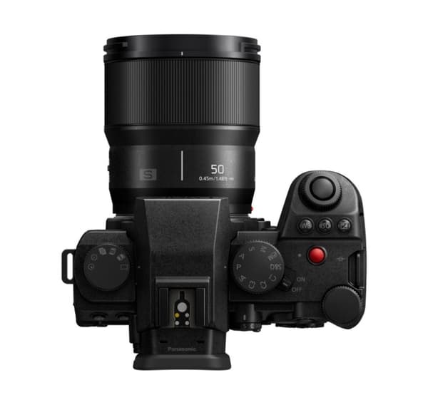 Panasonic Lumix DC-S5 IIX + 50mm