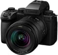 Pikkukuva 3 / 8: Panasonic Lumix DC-S5 IIX + 20-60mm + 50mm